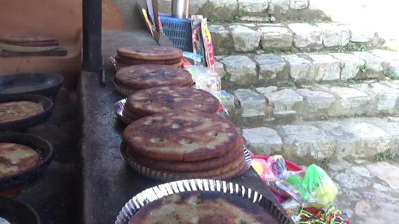 भैरवस्थानका स्थानीयको आम्दानीको स्रोत ‘रोट’