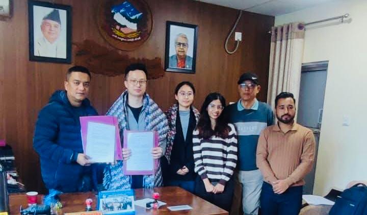 उच्च कार्यक्षमता भएका स्वच्छ चुल्हो बाड्दै तिनाउ
