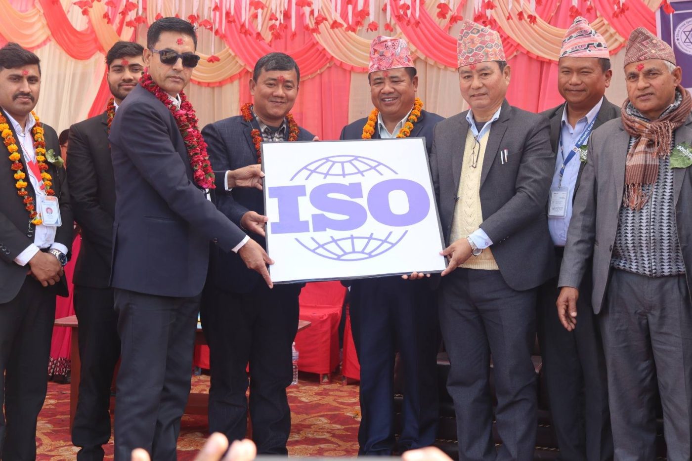 दिव्यज्योतिलाई आइएसओ लोगो हस्तान्तरण