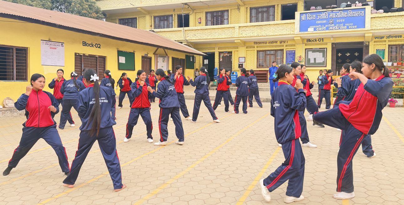 दिव्य ज्योति माविका छात्राहरुलाई आत्मरक्षा तालिम