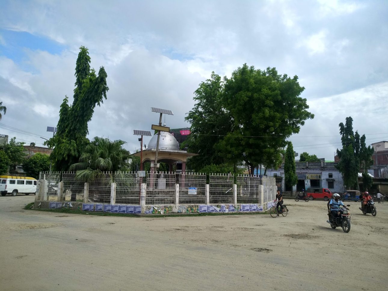 राजविराजका विभिन्न क्षेत्रमा अर्को आदेश नभएसम्म अनिश्चितकालीन कर्फ्यु