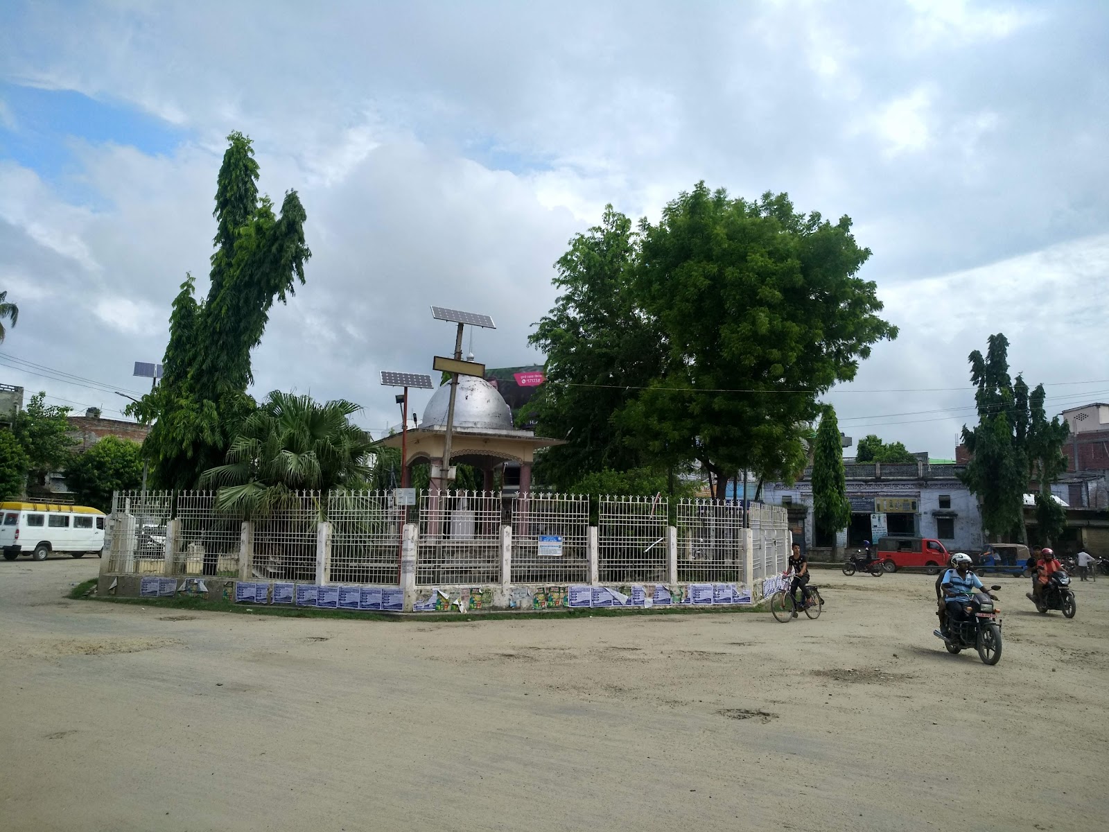 राजविराजका विभिन्न क्षेत्रमा अर्को आदेश नभएसम्म अनिश्चितकालीन कर्फ्यु